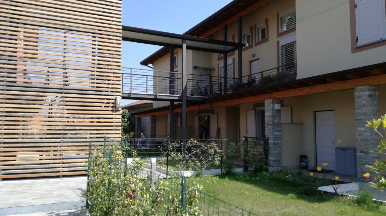 Charme Lake Loft Ispra Exterior photo
