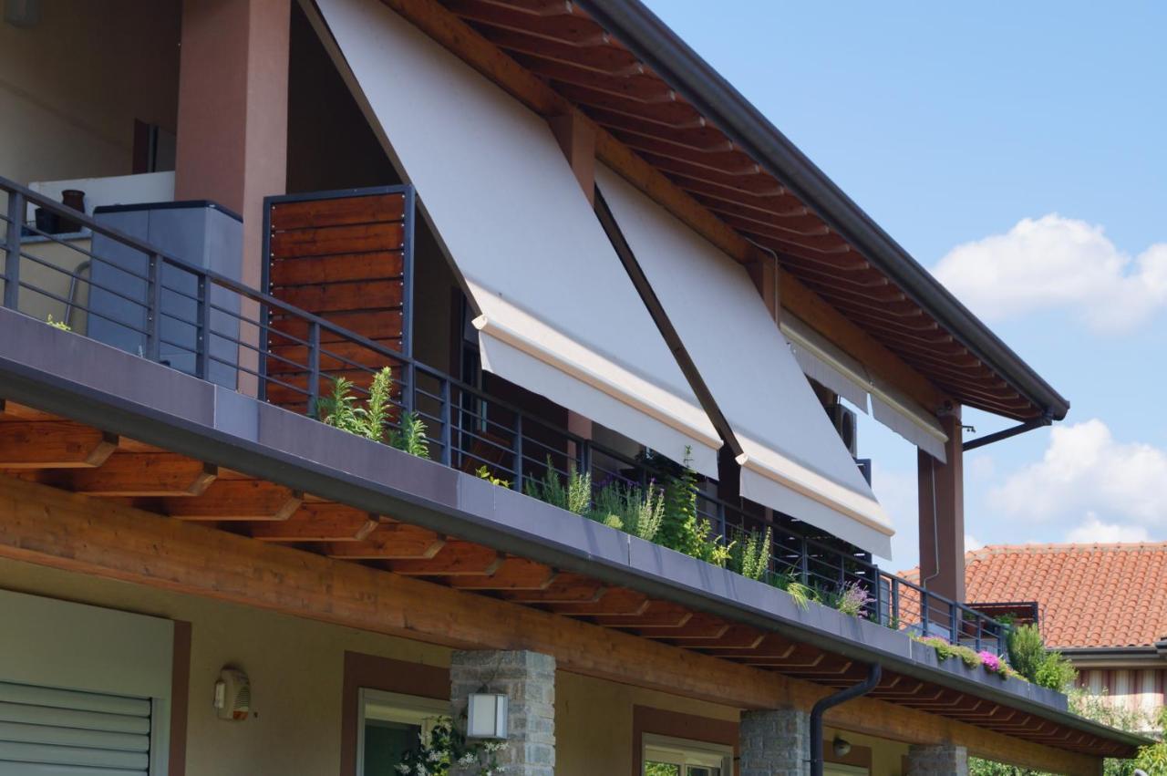 Charme Lake Loft Ispra Exterior photo